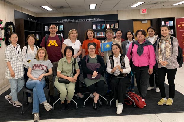 Visiting scholars group on campus.