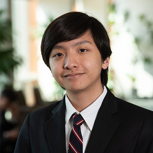 Calvin Duong headshot